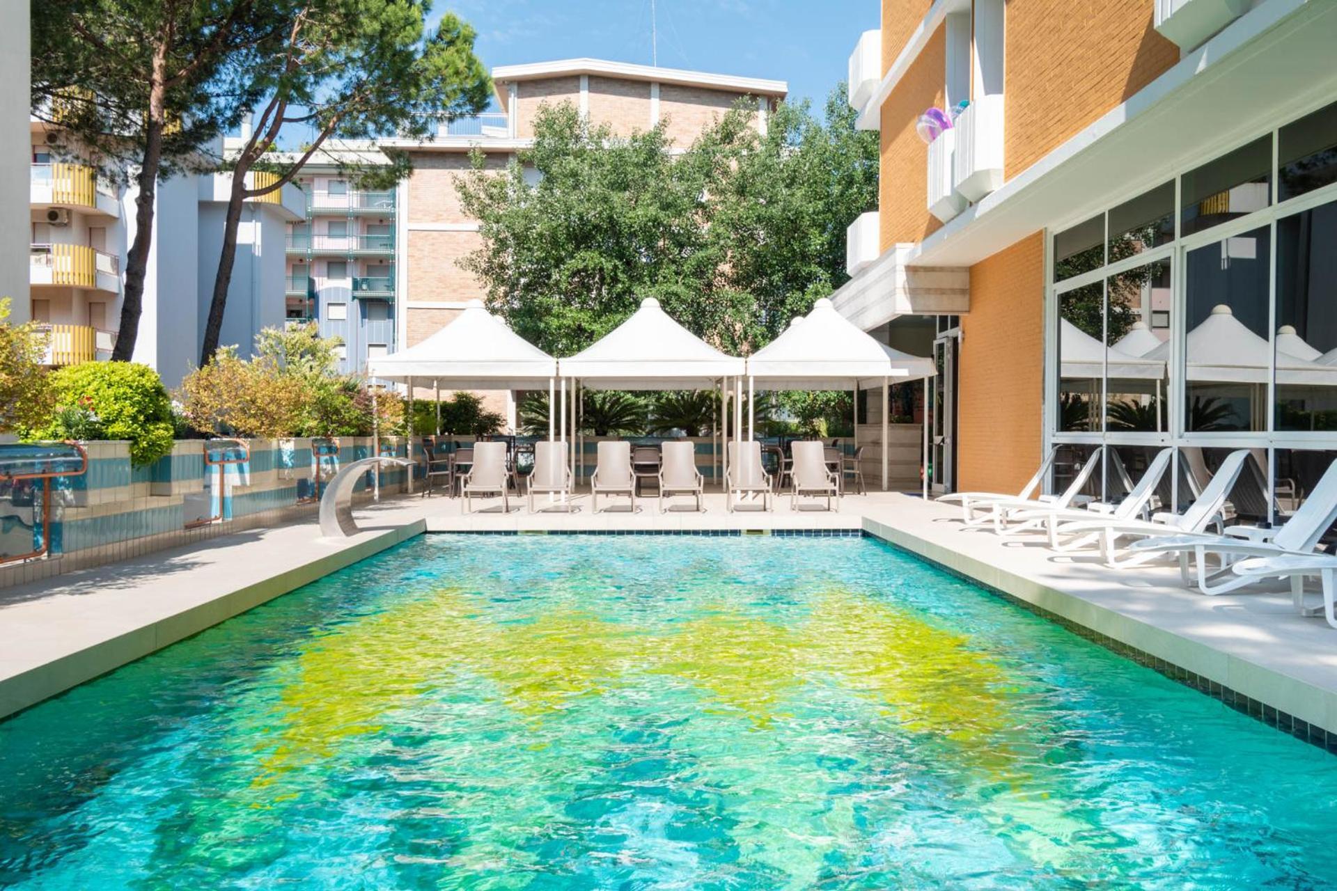 Continental B&B City Hotel Bibione Extérieur photo