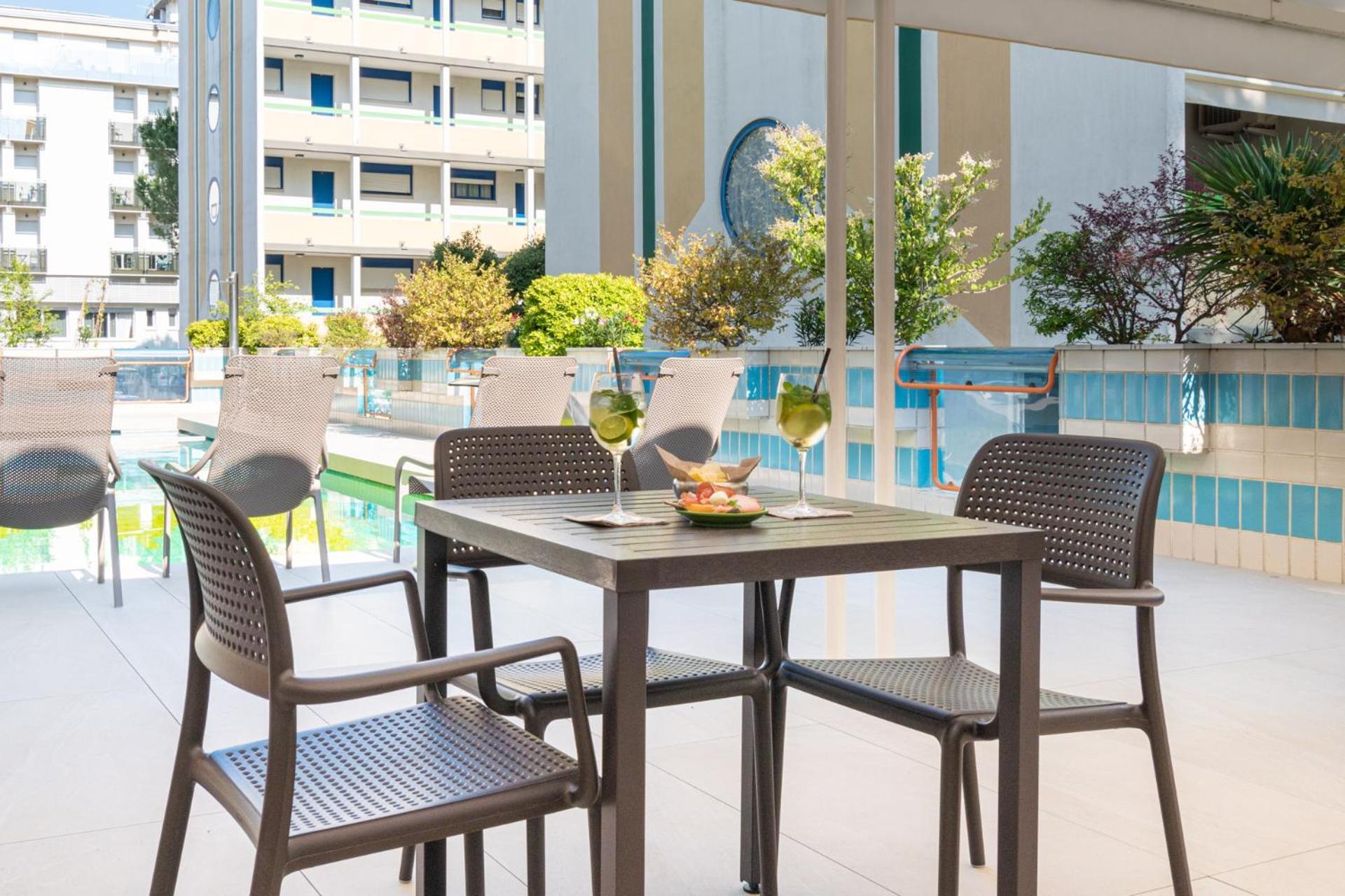 Continental B&B City Hotel Bibione Extérieur photo