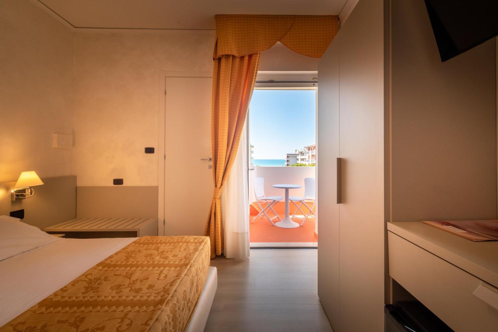 Continental B&B City Hotel Bibione Chambre photo