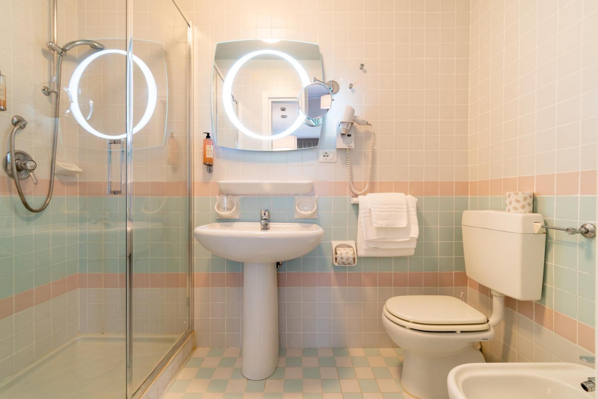 Continental B&B City Hotel Bibione Extérieur photo